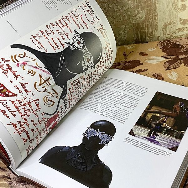 Книга "Кабинет редкостей. Мои зарисовки, коллекции и другие одержимости". Гільєрмо дель Торо 1004 &mdash; основне фото товару
