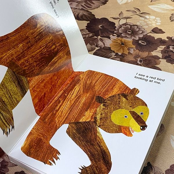 Книга "Brown Bear, Brown Bear, What Do You See?". Билл Мартин (Bill Martin) 0875 &mdash; основное фото товара