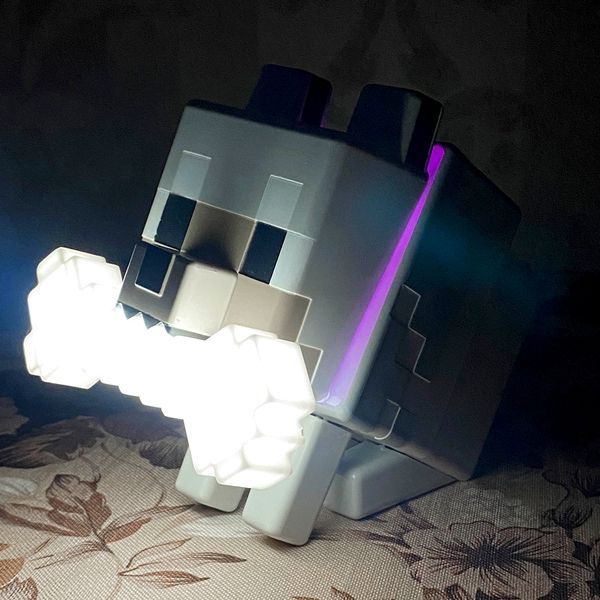 Лампа интерьерная "Волк с костью" из Minecraft 2017 &mdash; основное фото товара