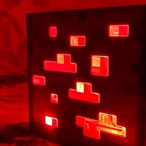 Лампа інтер'єрна "Редстоунова Руда" з Minecraft 2018 &mdash; основне фото товару